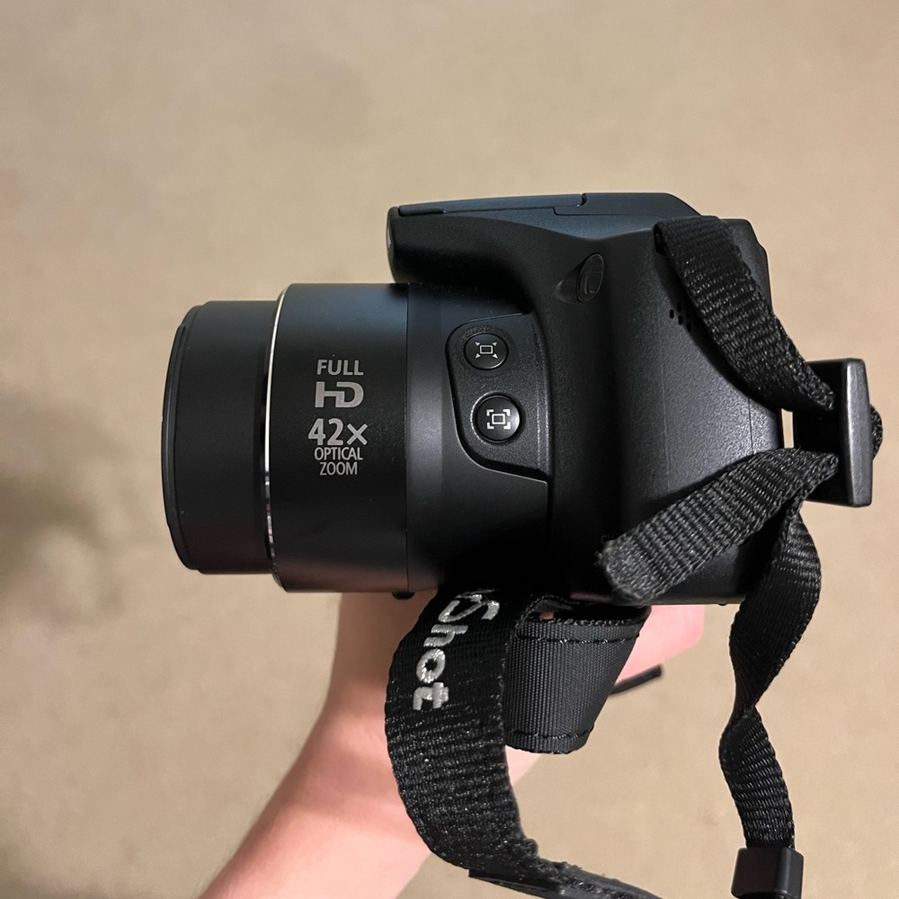 Canon Black Digital Camera - Picture 4 of 4
